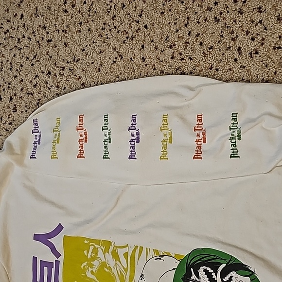 Attack on Titan Long Sleeve T-Shirt - Picture 3 of 5